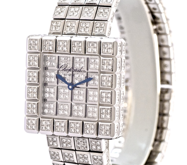 Highly Dazzling UK Quartz Movements Chopard Replica Watches Appeared With Pretty Female Celebrity